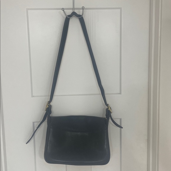 Vintage Coach Legacy Black Leather Zip Top Shoulder Bag No. 9951 – Brass - Picture 8 of 8